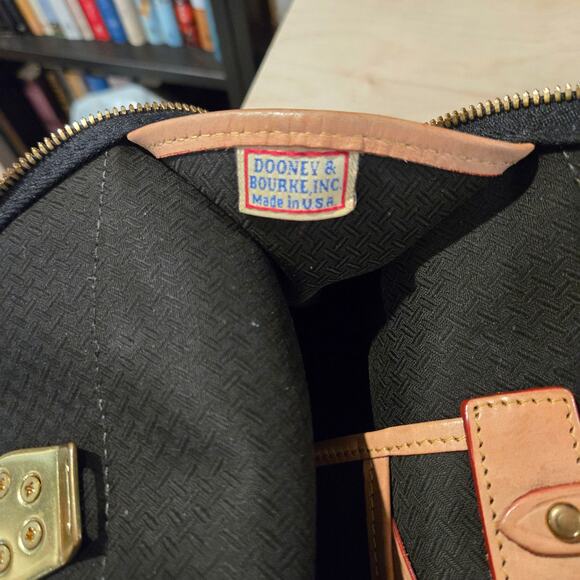 Vintage Dooney & Bourke Cabriolet satchel Navy blue - Picture 8 of 13